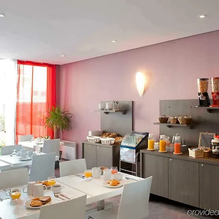 Adagio Access Rodesse 3*