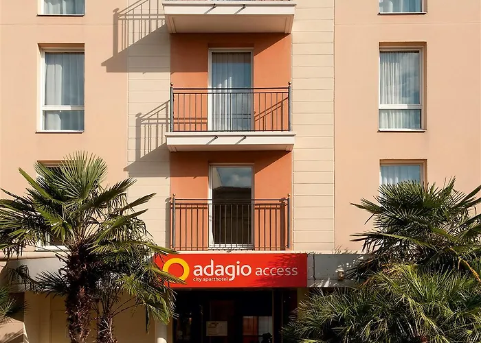 Apartahotel Adagio Access Rodesse 3*