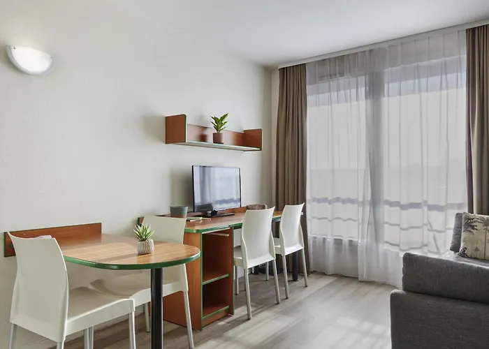 Adagio Access Rodesse