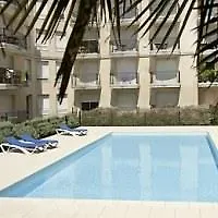Adagio Access Rodesse