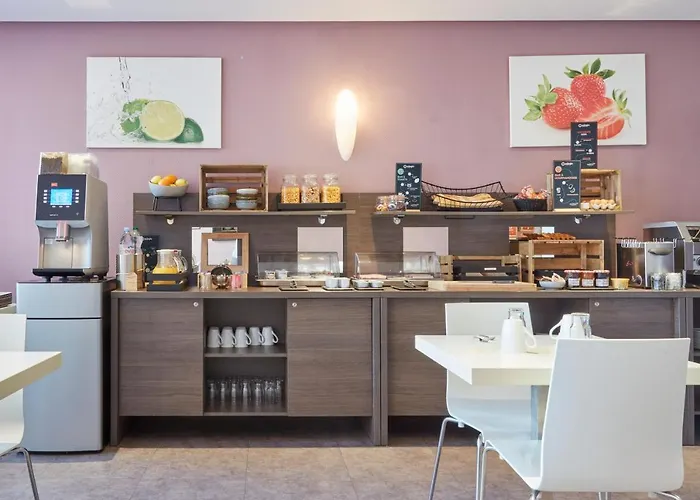 Adagio Access Rodesse 3*