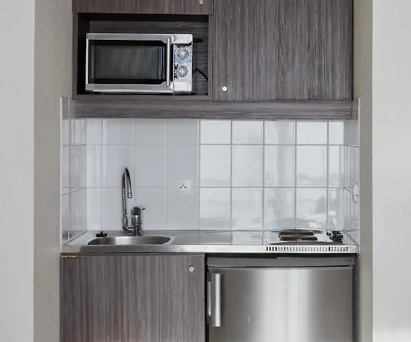 Aparthotel Adagio Access Rodesse 3*