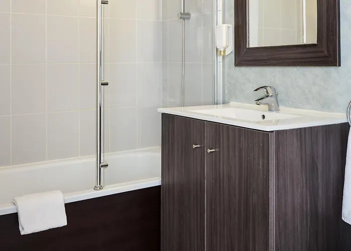 Adagio Access Rodesse